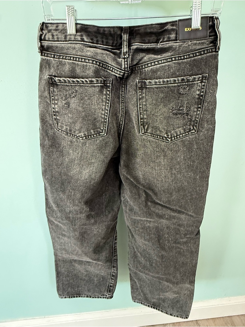 Express 90’S Ankle Boot Midrise Women's Distressed Black Wash Jeans Size 2 - Picture 6 of 10